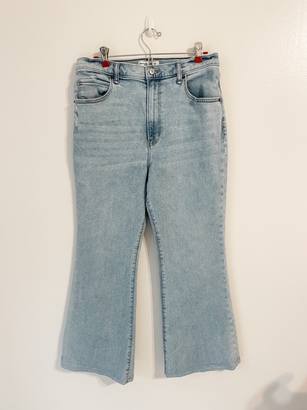 Abercrombie The Flare Ultra High Rise Jeans - Picture 2 of 6